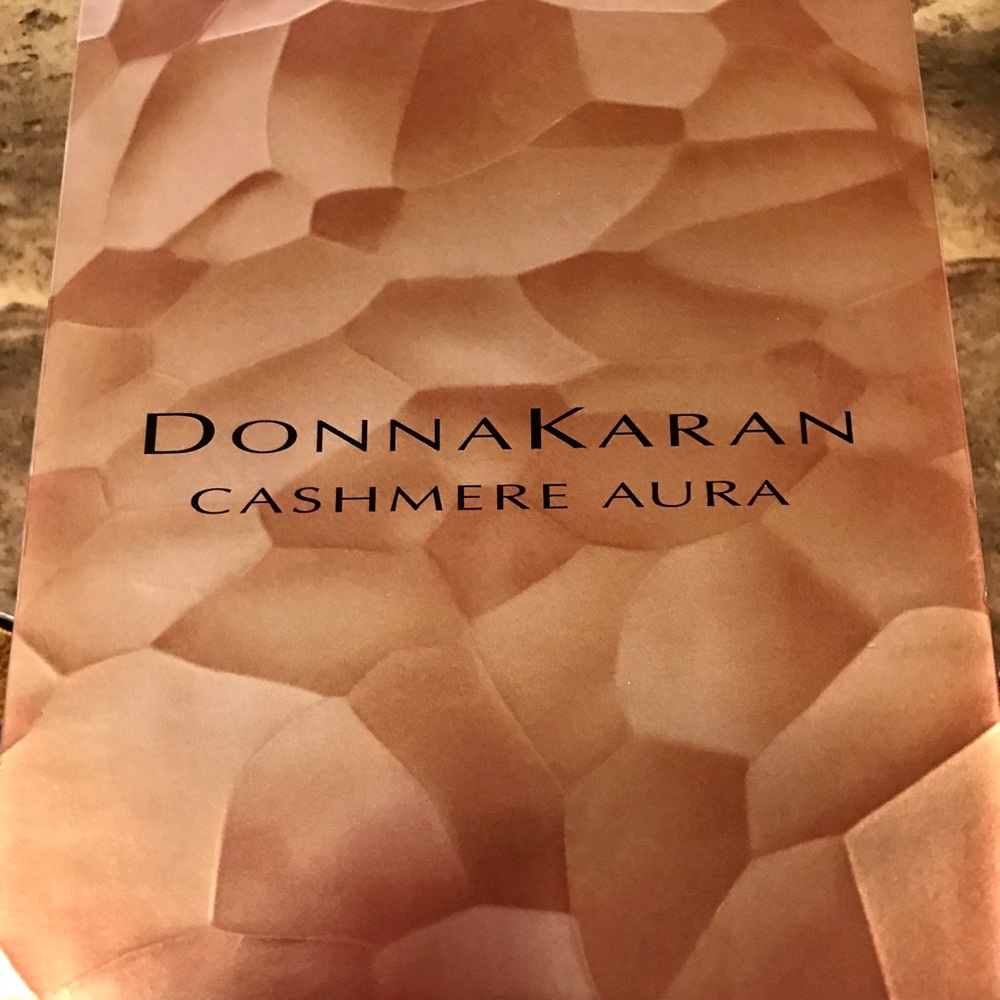 Donna Karan Cashmere Aura